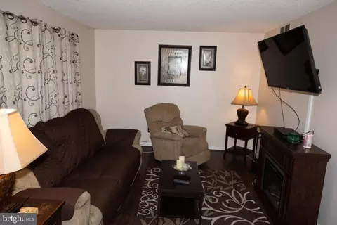 82 Wade Ave, Lindenwold, NJ 08021 photo 5