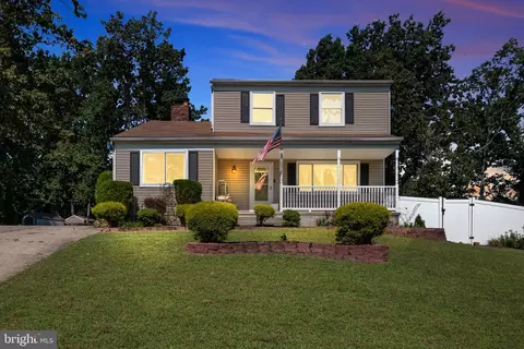 7 Fawn Ct, Blackwood, NJ 08012