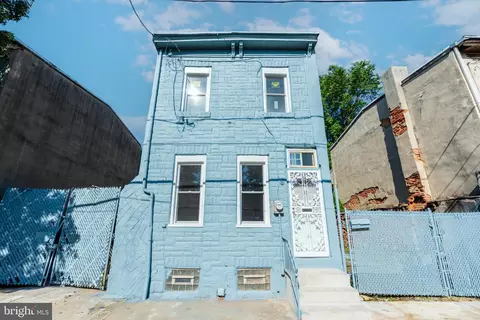 817 S 9th St, Camden, NJ 08103