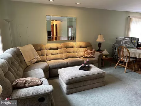 726 Locust Ave, Lindenwold, NJ 08021 photo 2
