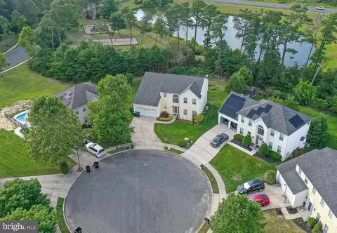 102 Harmony Circle Rd, Sicklerville, NJ 08081