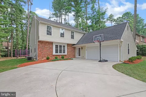 7 Henley Ln, Voorhees, NJ 08043
