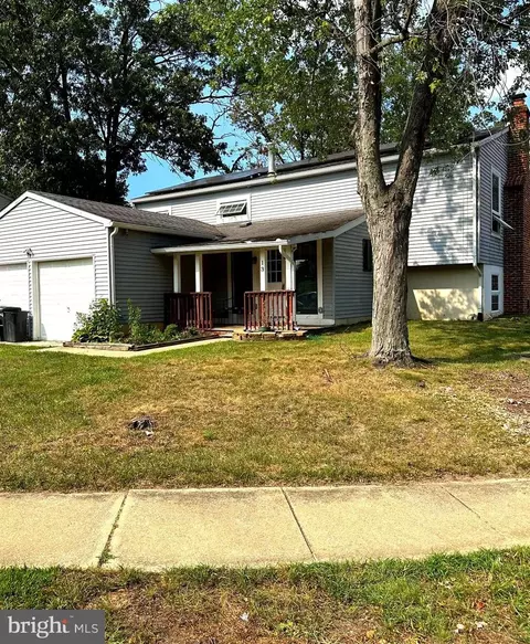 13 Cottage Gate Rd, Sicklerville, NJ 08081
