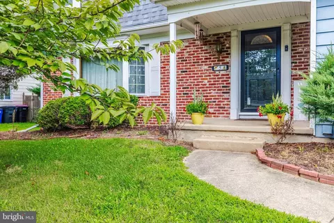 5 Mystic Rd, Clementon, NJ 08021