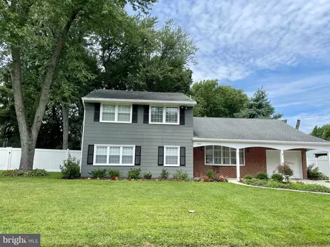 1002 Edgemoor Rd, Cherry Hill, NJ 08034
