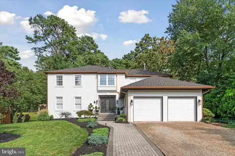 8 Ashton Dr, Voorhees, NJ 08043