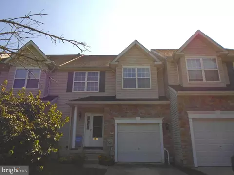 102 Hidden Dr, Blackwood, NJ 08012