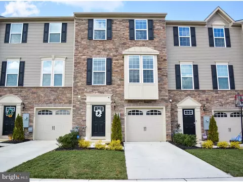 74 Village Grn, Sicklerville, NJ 08081