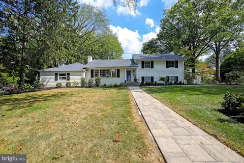 1145 Greenmount Rd, Haddonfield, NJ 08033