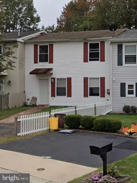 37 Berkshire Rd, Sicklerville, NJ 08081