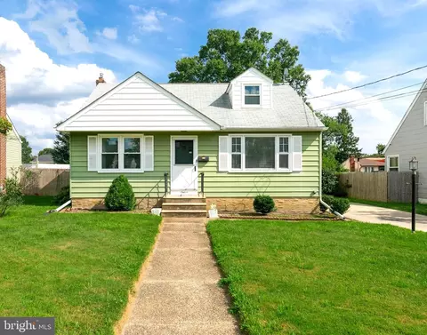 16 Whitman Ave, Stratford, NJ 08084