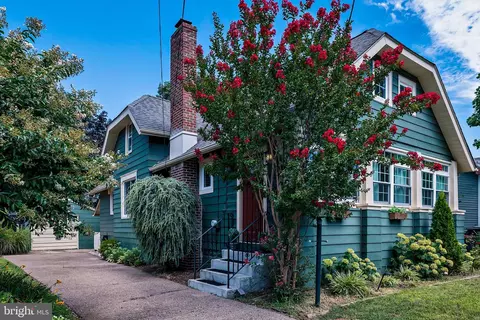 153 Park Pl, Audubon, NJ 08106