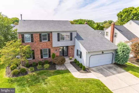 104 Brompton Dr, Cherry Hill, NJ 08003