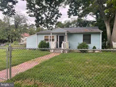 128 Elm Ave, Lindenwold, NJ 08021