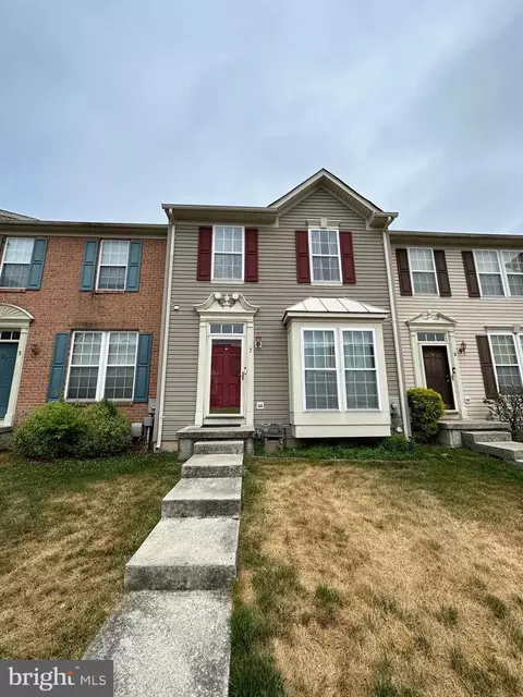 7 Saddle Ln, Sicklerville, NJ 08081