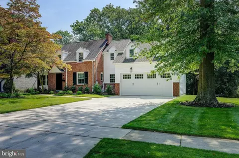 49 Park Dr, Cherry Hill, NJ 08002
