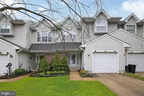 9 Kimberly Dr, Runnemede, NJ 08078