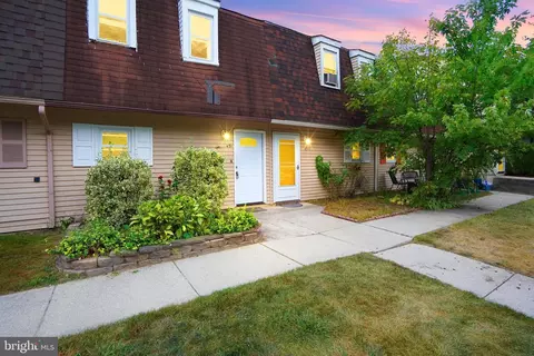 451 La Cascata, Clementon, NJ 08021