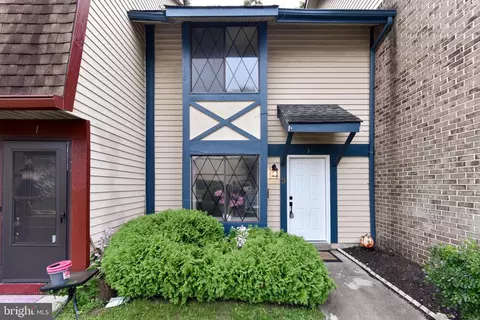 3 Coventry Ct, Clementon, NJ 08021
