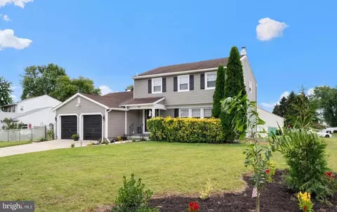 150 Kelly Driver Rd, Clementon, NJ 08021