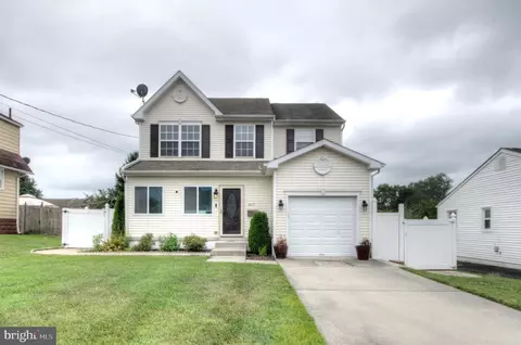 817 N Read Ave, Runnemede, NJ 08078