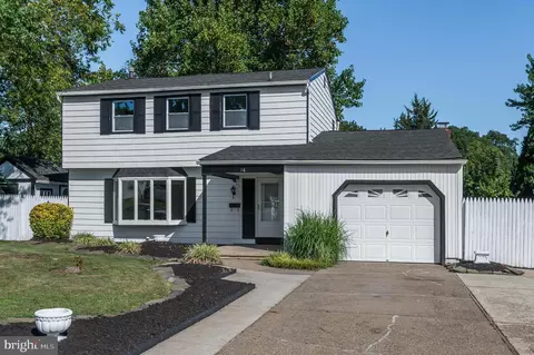 16 Bull Run Rd, Clementon, NJ 08021