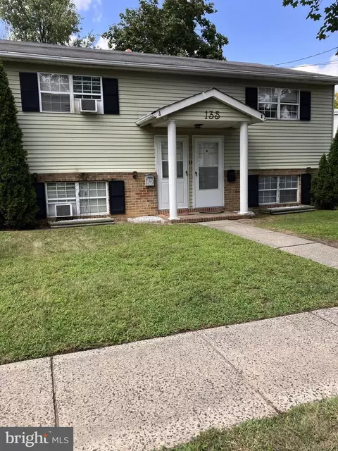 135 Washington Ave, Collingswood, NJ 08108