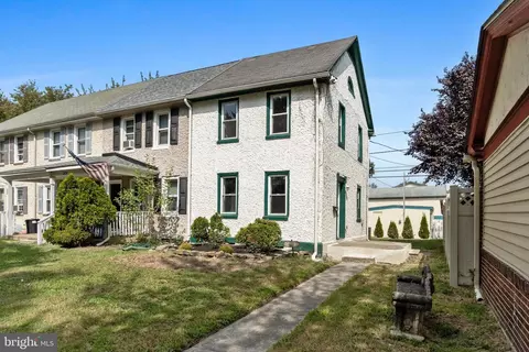 211 New Jersey Rd #A, Brooklawn, NJ 08030