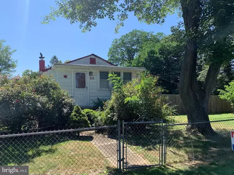 11 Snyder Ave, Cherry Hill, NJ 08002