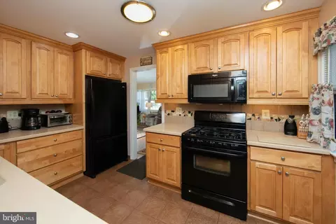 1204 Wayne Rd, Haddonfield, NJ 08033 photo 5