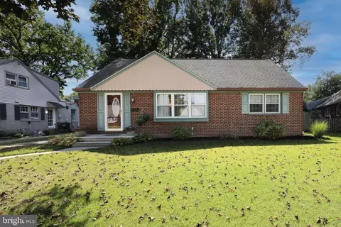 1204 Wayne Rd, Haddonfield, NJ 08033