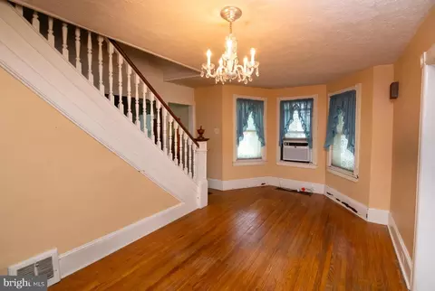 332 E Linden Ave, Lindenwold, NJ 08021 photo 9
