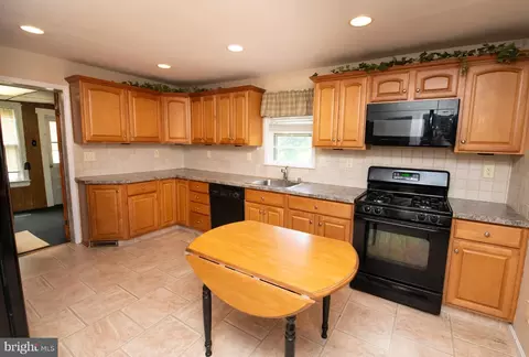 332 E Linden Ave, Lindenwold, NJ 08021 photo 6