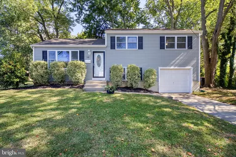10 Trinity Ln, Blackwood, NJ 08012