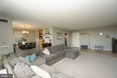 1840 706 6 Frontage Rd #706, Cherry Hill, NJ 08034