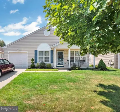 6 Montclair Ave, Berlin, NJ 08009