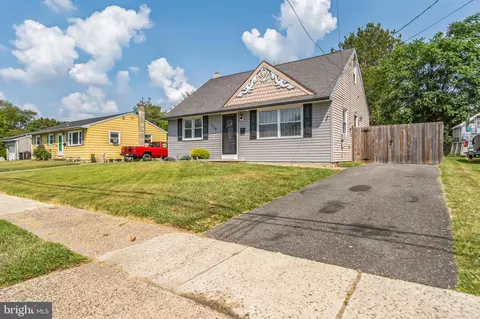 529 8th Ave, Lindenwold, NJ 08021 photo 3