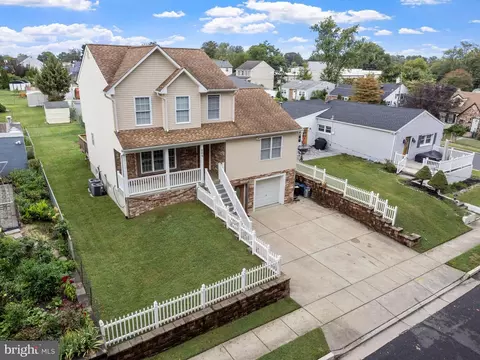 205 Walnut Ave, Bellmawr, NJ 08031