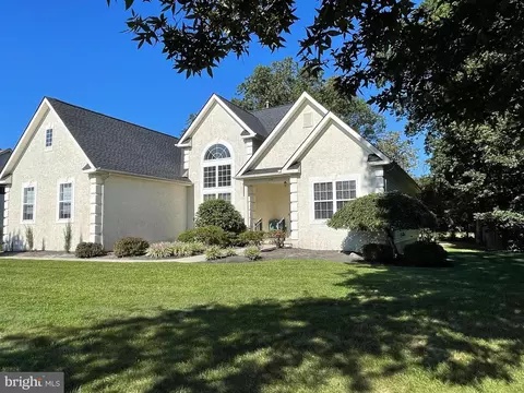 115 Desilvio Dr, Sicklerville, NJ 08081