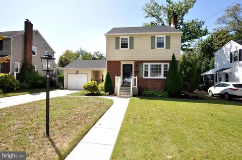 276 Bewley Rd, Haddonfield, NJ 08033