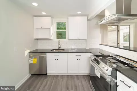 324 E 3rd Ave, Runnemede, NJ 08078 photo 9