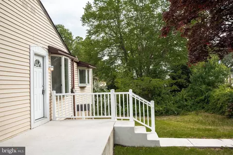 324 E 3rd Ave, Runnemede, NJ 08078 photo 4