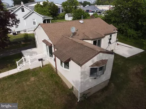 324 E 3rd Ave, Runnemede, NJ 08078 photo 16