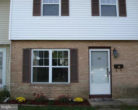 14 Maureen Ct, Sicklerville, NJ 08081