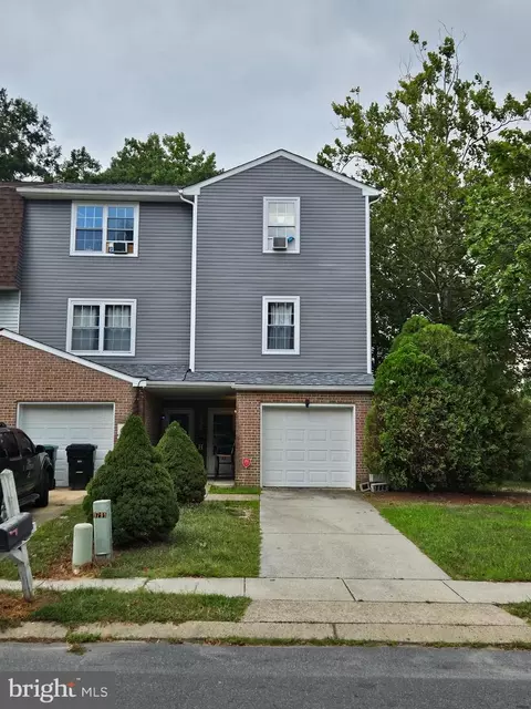 24 Hampton Gate Dr, Sicklerville, NJ 08081 photo 2