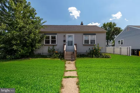 246 Creek Rd, Bellmawr, NJ 08031