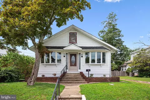 127 N Read Ave, Runnemede, NJ 08078