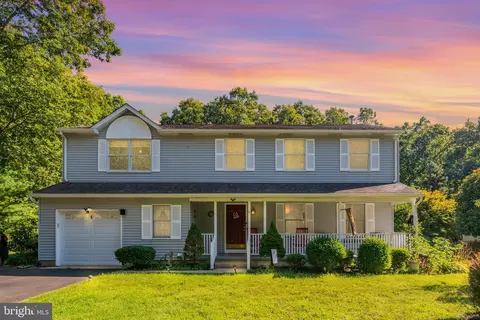 6 Whiting St, Berlin, NJ 08009