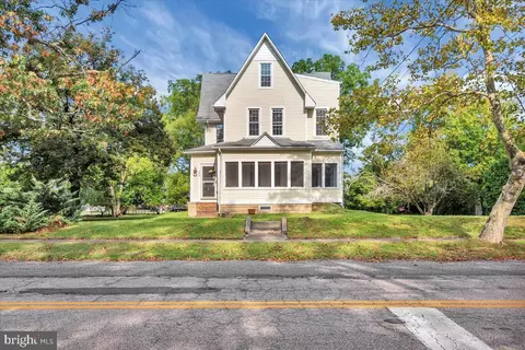 506 E Linden Ave, Lindenwold, NJ 08021 photo 2
