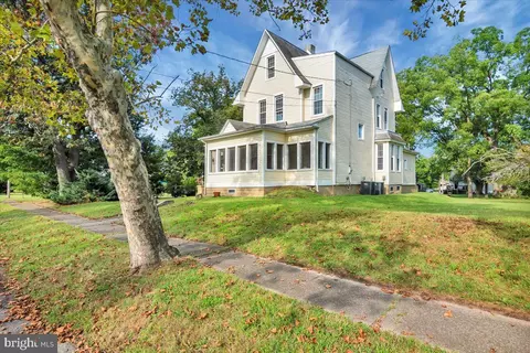 506 E Linden Ave, Lindenwold, NJ 08021 photo 3